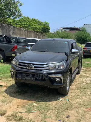 Toyota Hilux 2018 Black