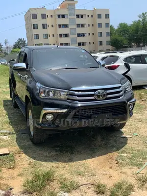 Toyota Hilux 2018 Black