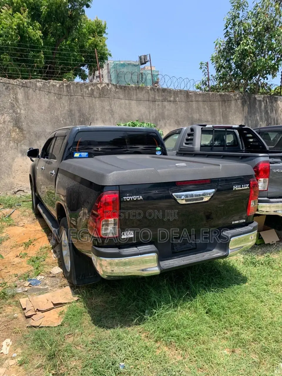 Toyota Hilux 2018 Black