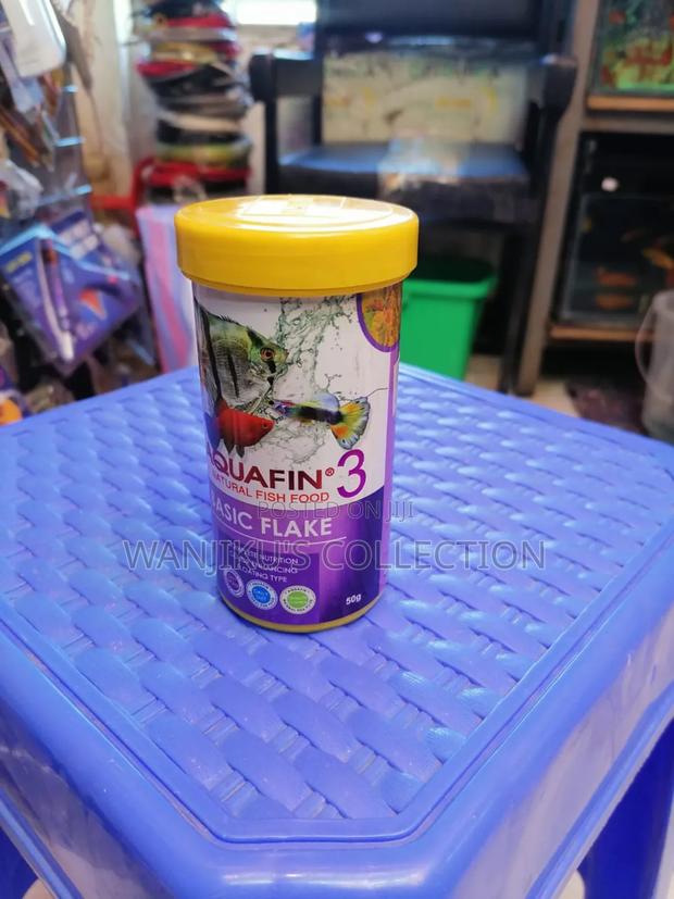 Generic Aquafin 3 Natural Fish Food Basic Flakes 250ml Kj9 - main view