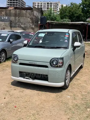 Daihatsu Mira 2019