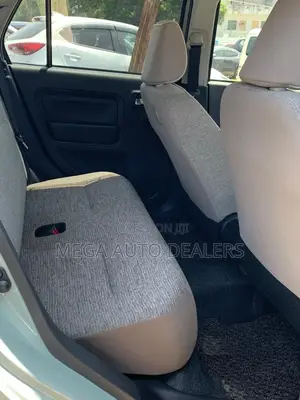 Daihatsu Mira 2019
