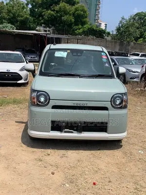 Daihatsu Mira 2019