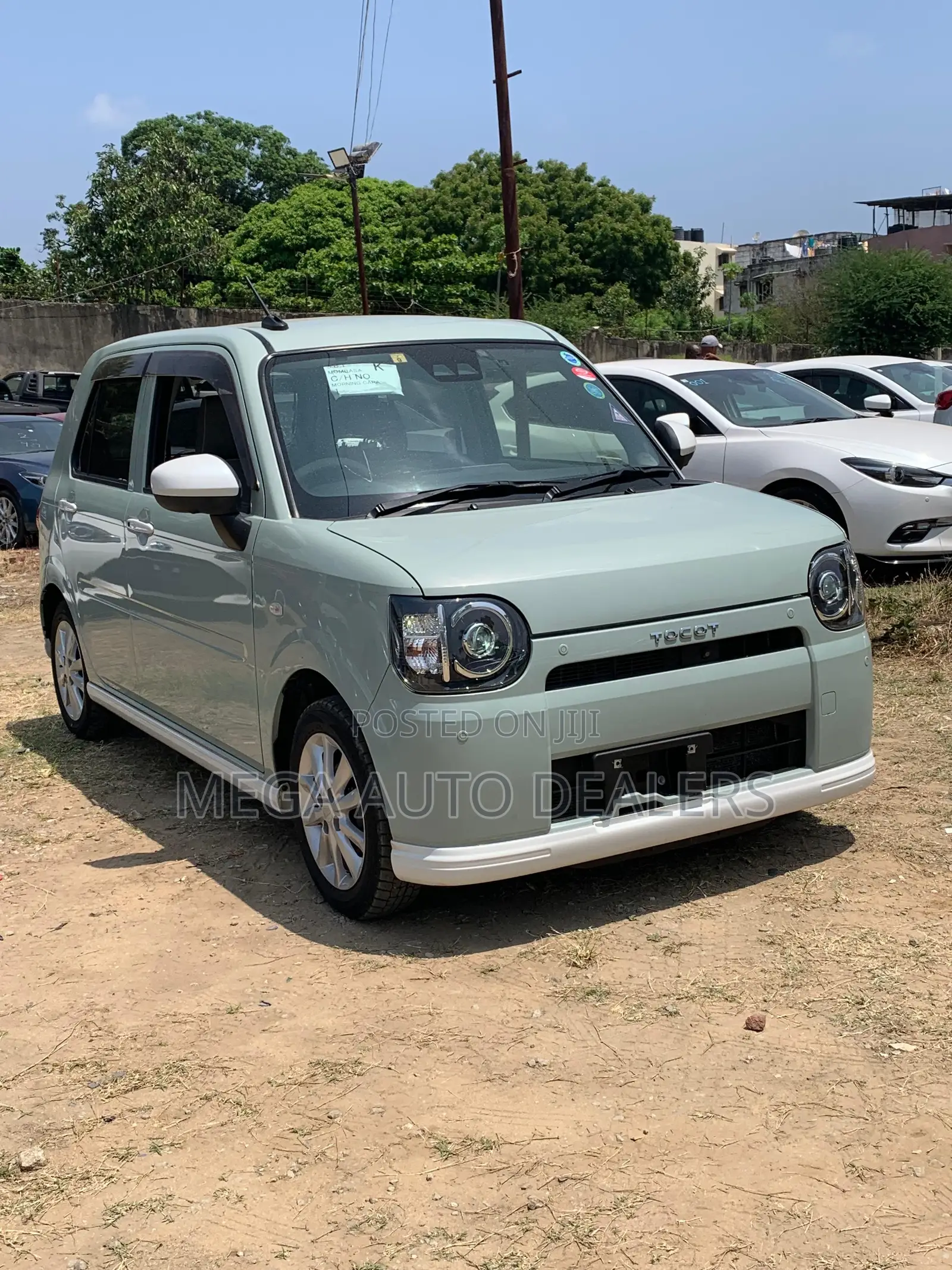 Daihatsu Mira 2019