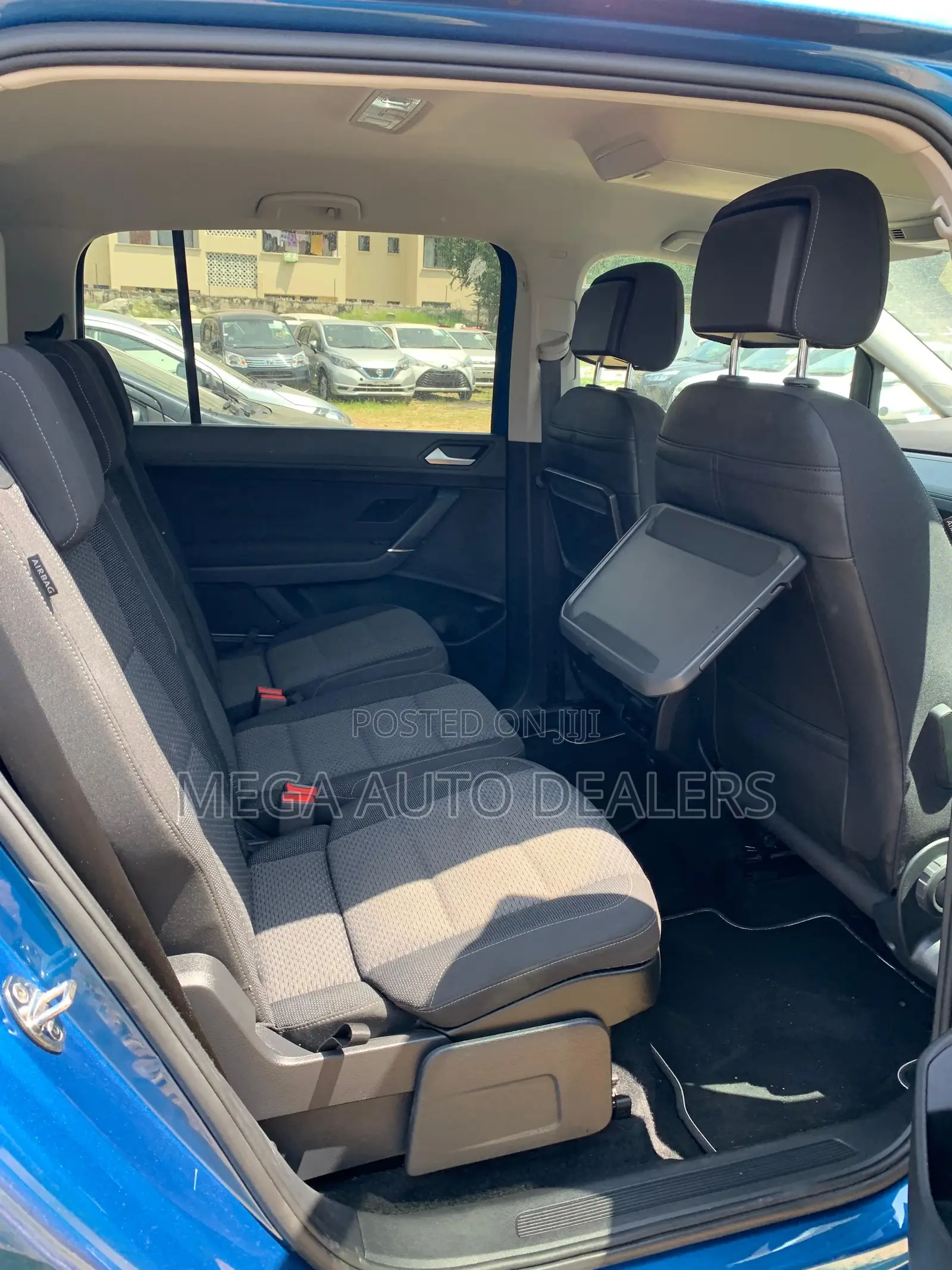 Volkswagen Touran 2018 Blue