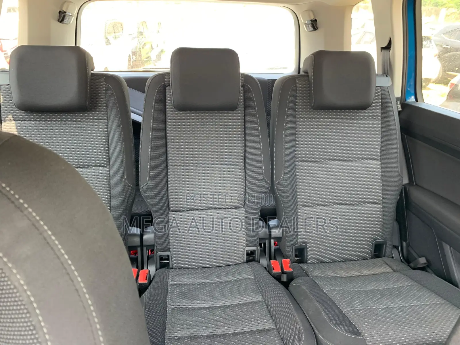 Volkswagen Touran 2018 Blue