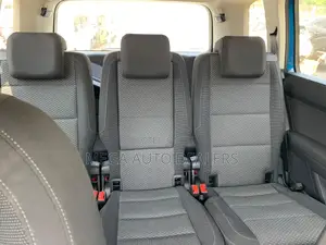 Volkswagen Touran 2018 Blue