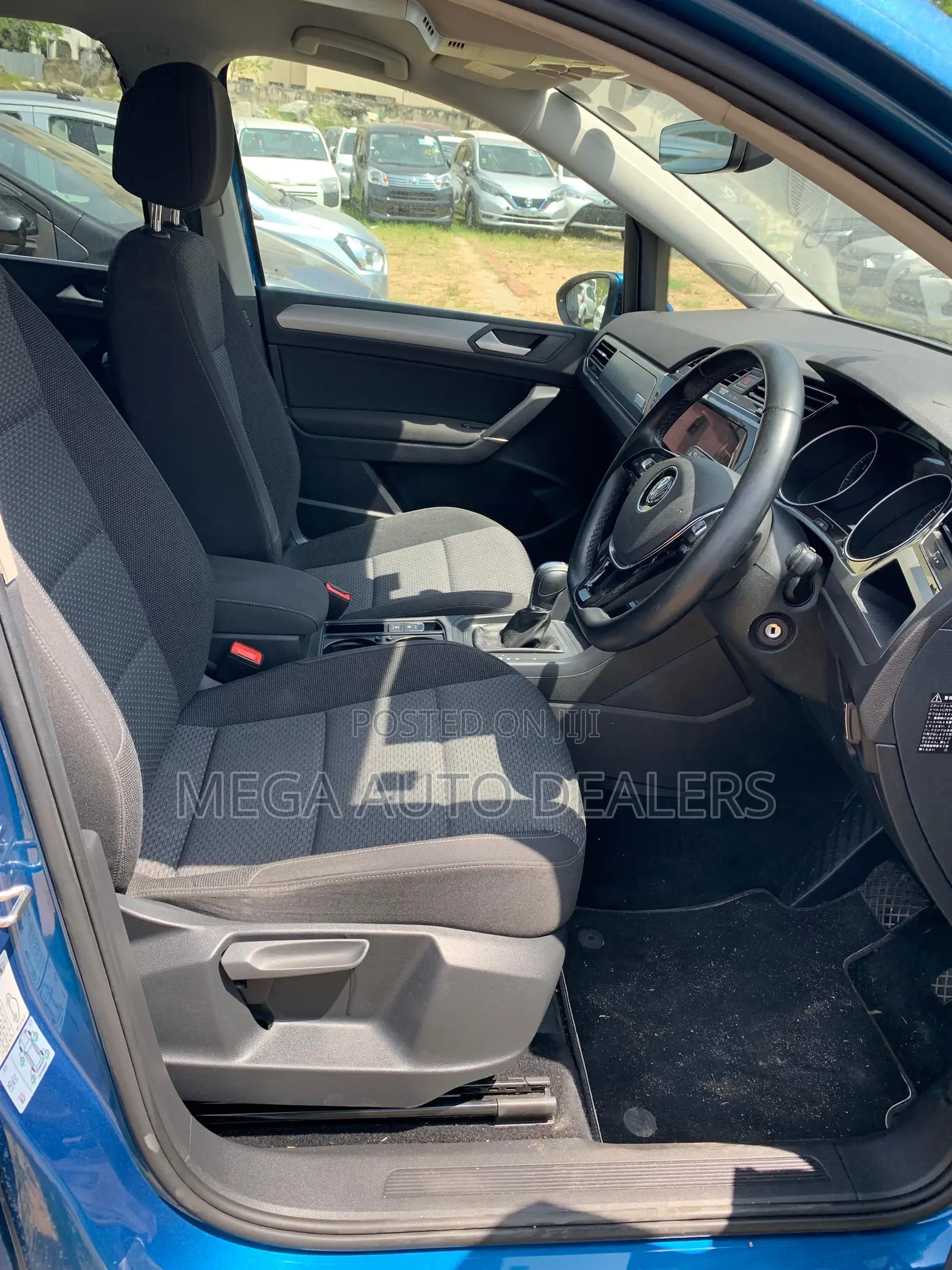 Volkswagen Touran 2018 Blue
