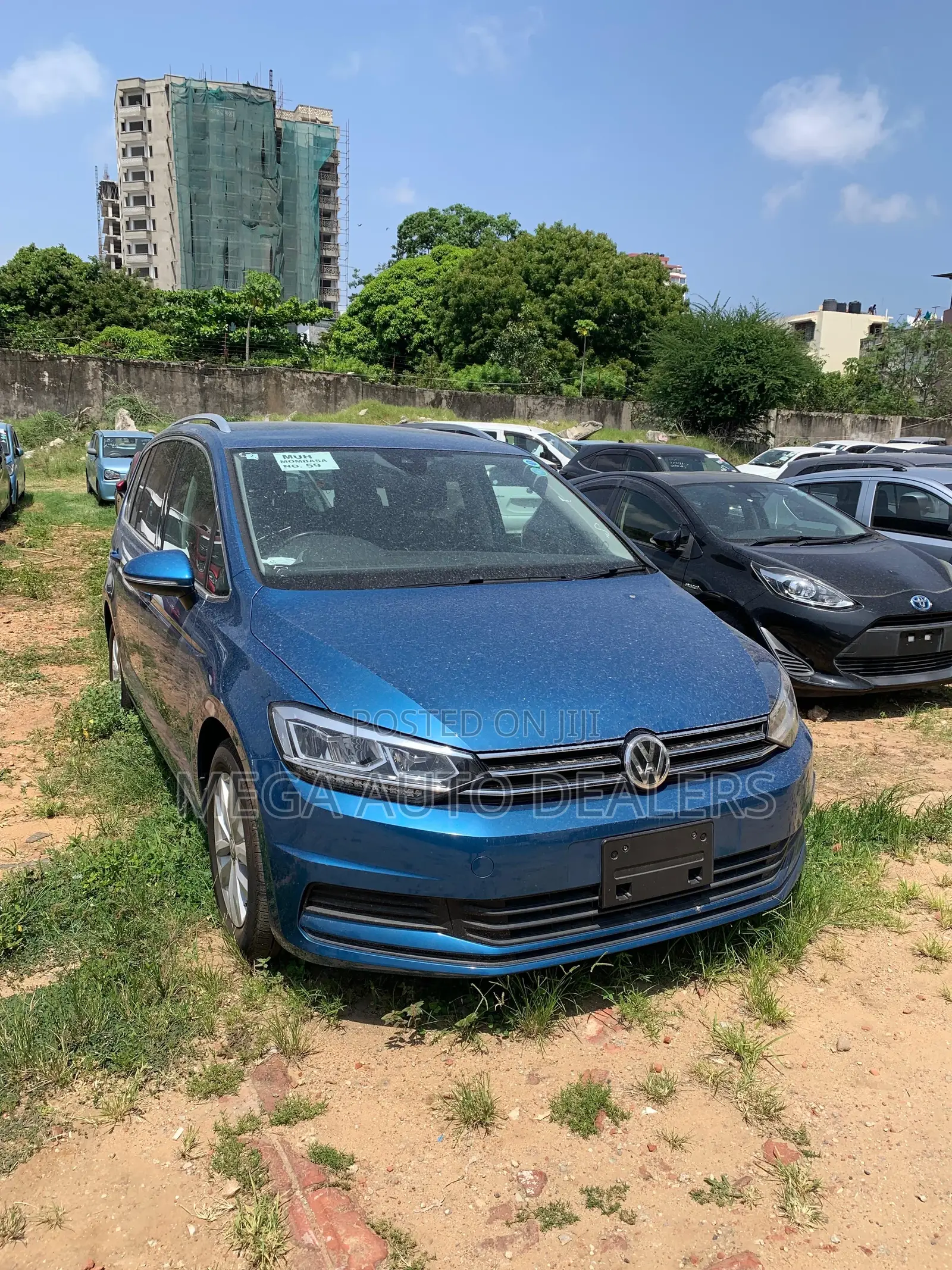 Volkswagen Touran 2018 Blue