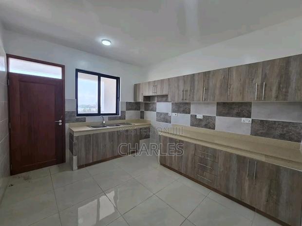 3bdrm Apartment in Nyali Mkomani for rent - thumbnail 6