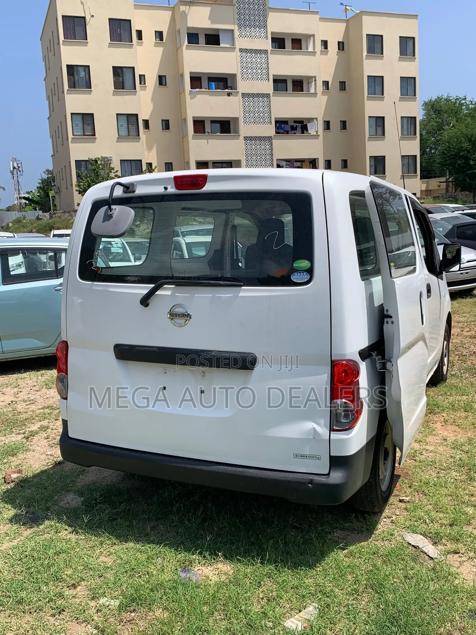 Nissan NV200 2018 White
