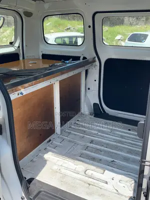 Nissan NV200 2018 White
