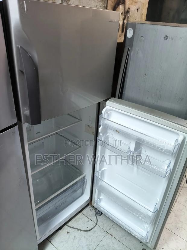 Very Neat Sumsung Fridge - thumbnail 4