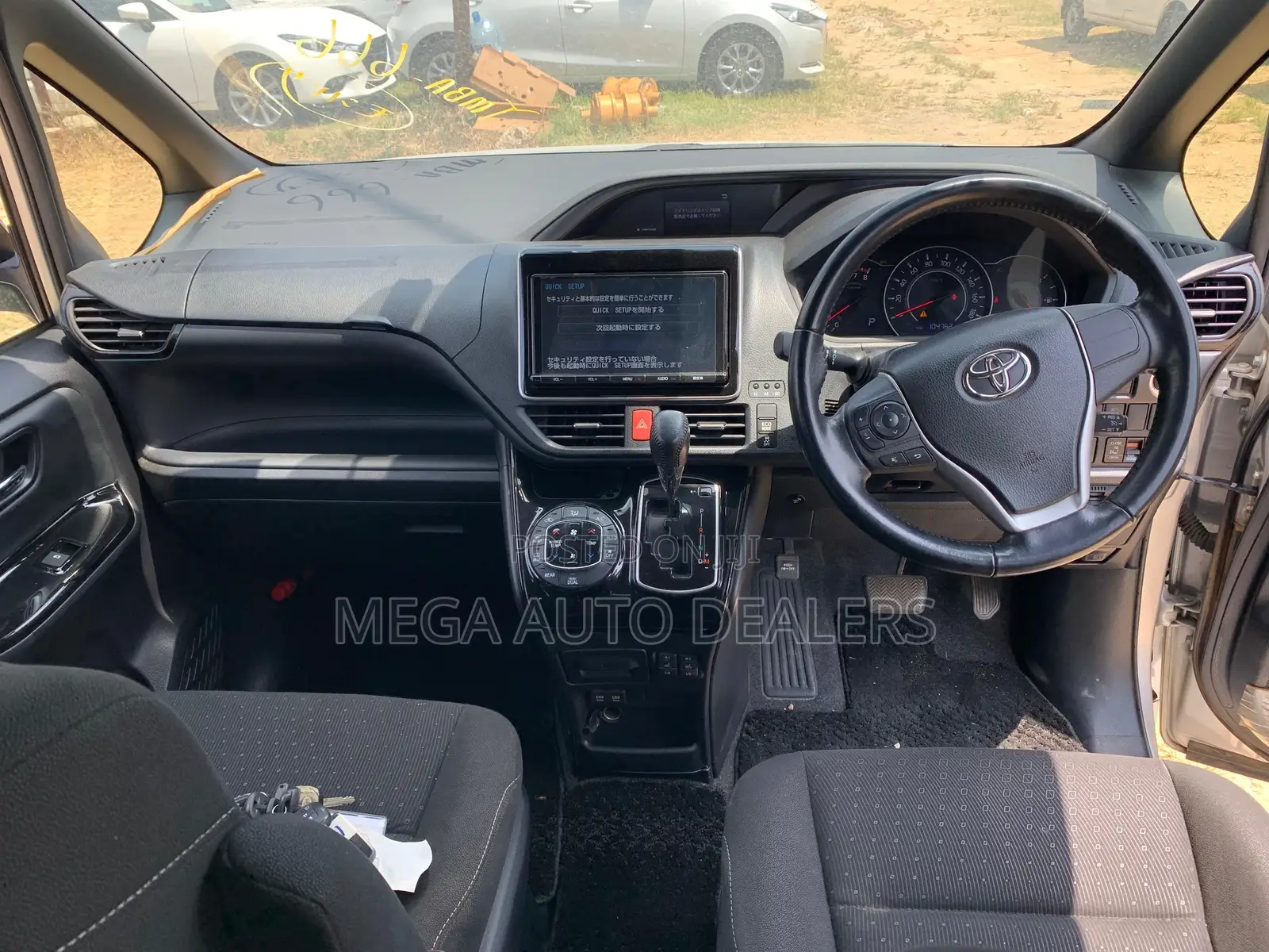 Toyota Noah 2019 Silver