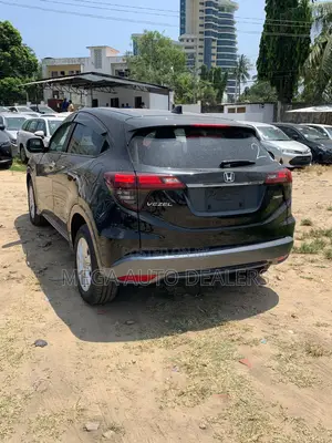 Honda Vezel 2018 Black