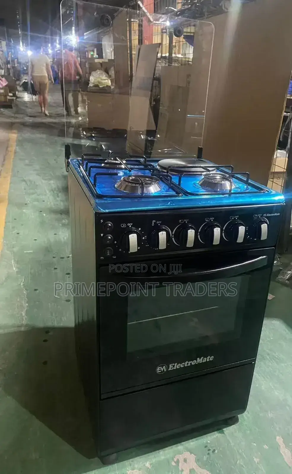 Versatile Family Cooker – Electromate 3 Gas + 1 Electric With Electric