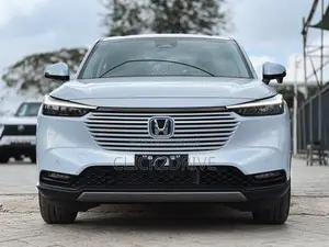 Honda Vezel 1.5 Hybrid 2WD 2021 White