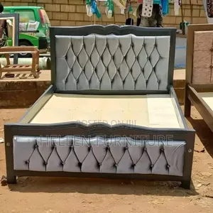 Cool Mocket Bed, and Sweet in Colour.