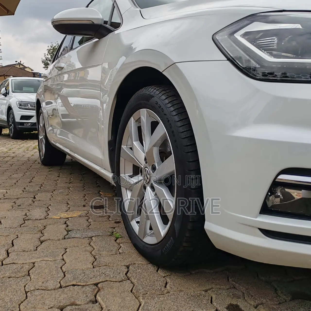 Volkswagen Golf TSI SE FWD 2018 White
