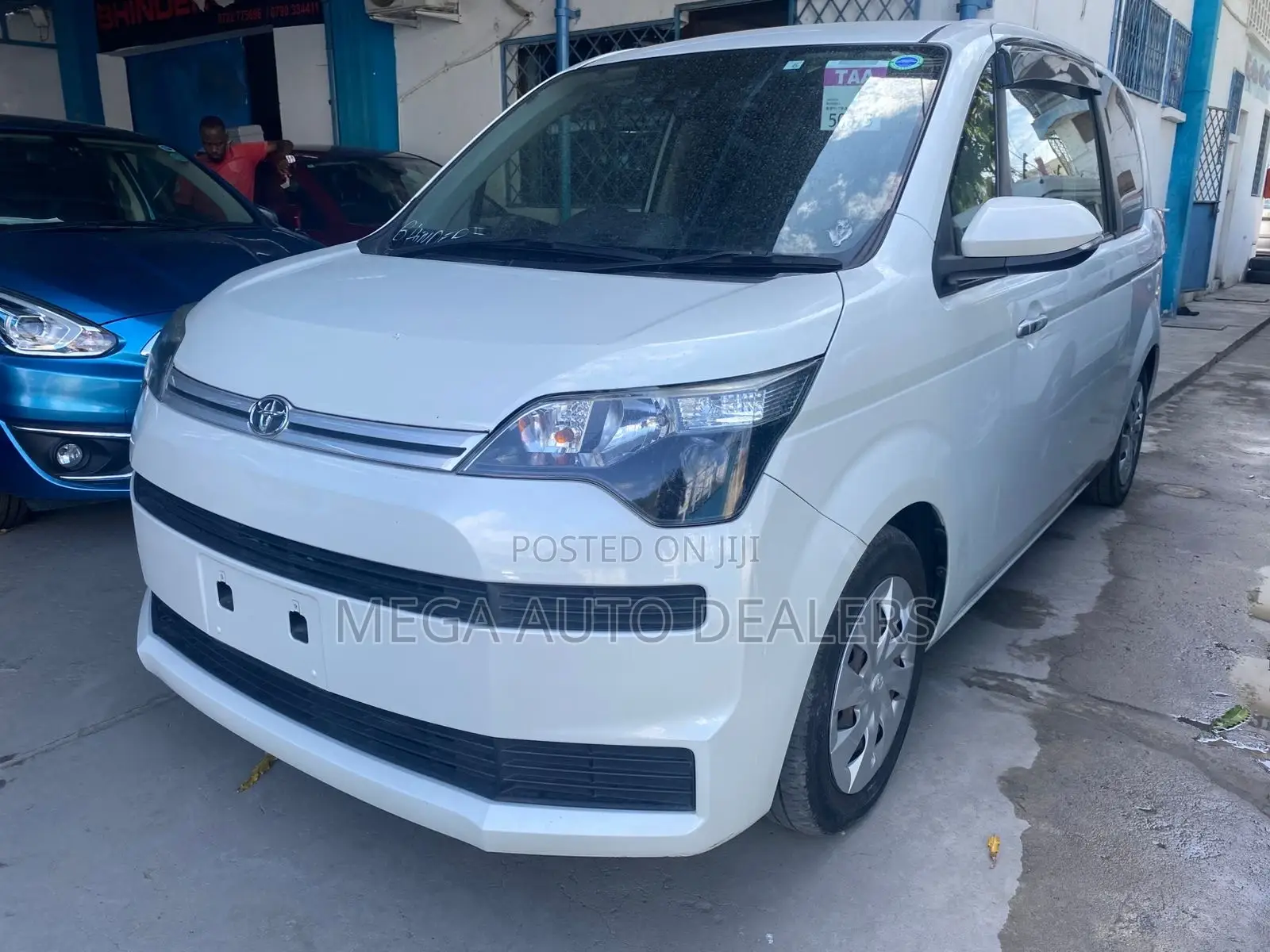 Toyota Spade 2018 White