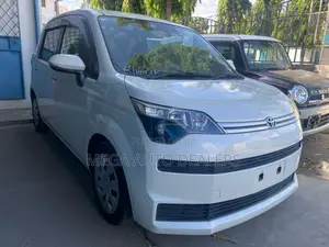 Toyota Spade 2018 White