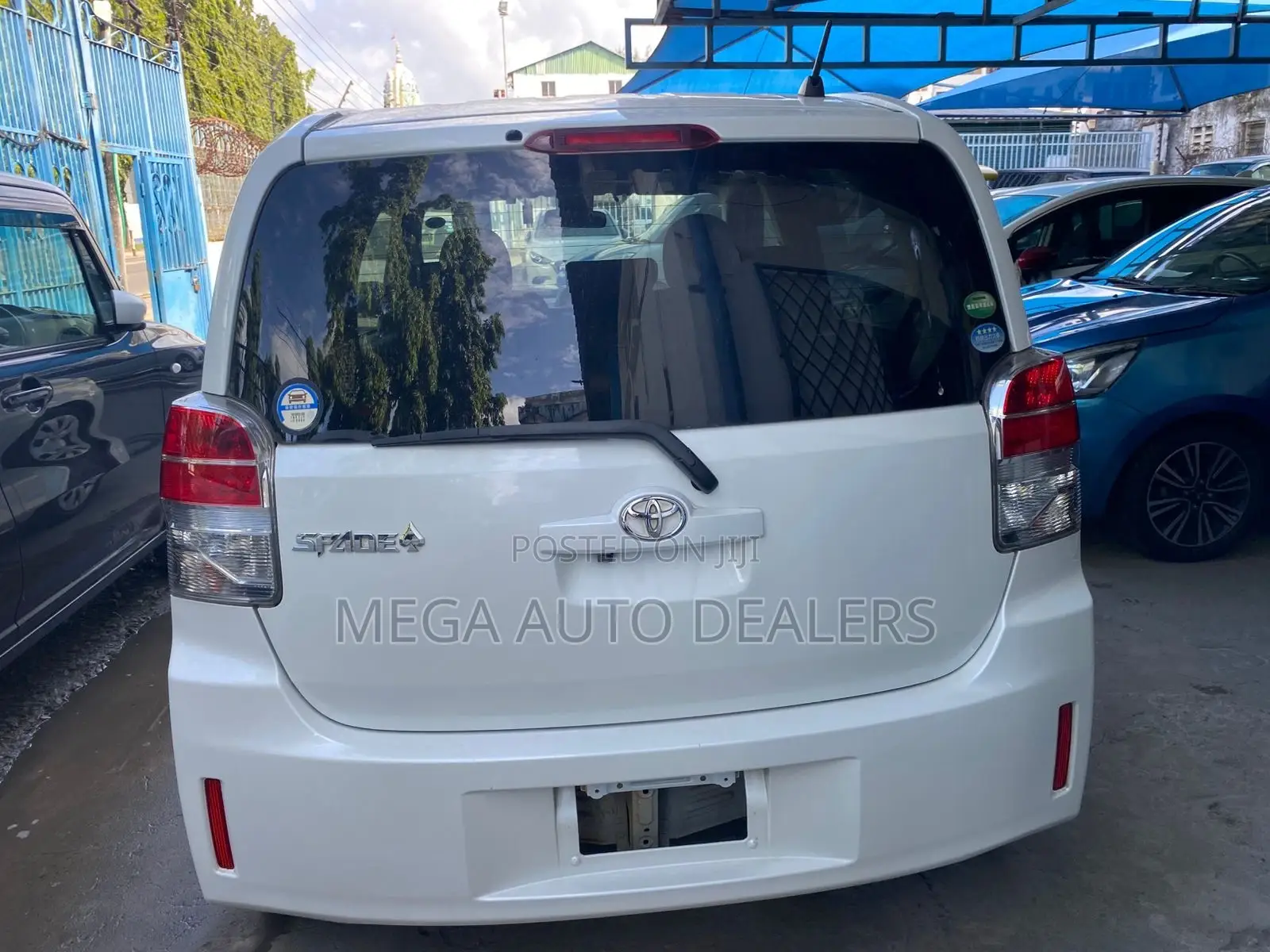 Toyota Spade 2018 White