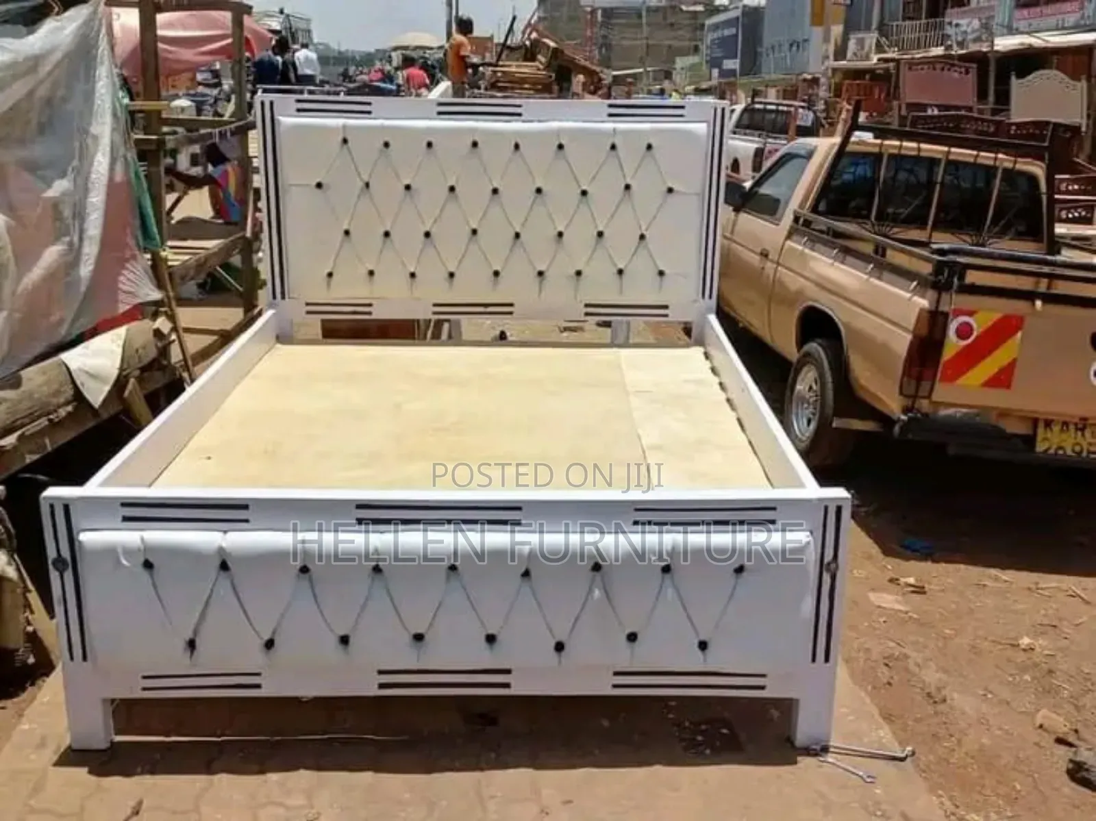 Mocket Bed 5by6 White in Colour