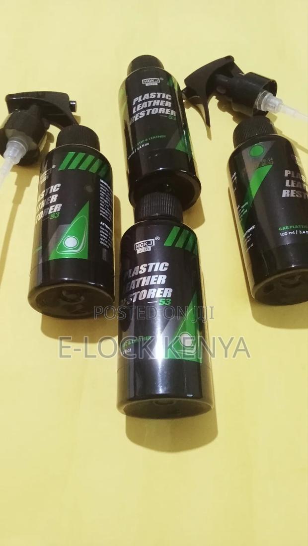 Car Plastic Leather Restorer Spray