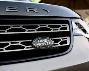 Land Rover Discovery HSE 4x4 2018 Gray