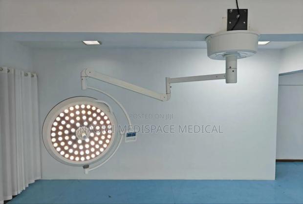Single Arm Ceiling Mounted Led Theatre Light - main view