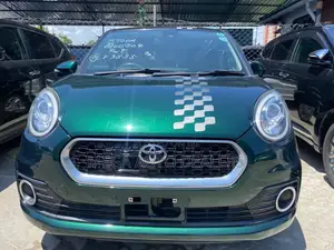 Toyota Passo 2018 Green