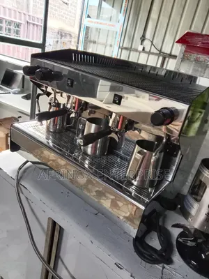 High Pressure Espresso Machine for Rich Crema Shots