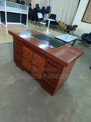 1.4m Executive Office Desk – Speed Office