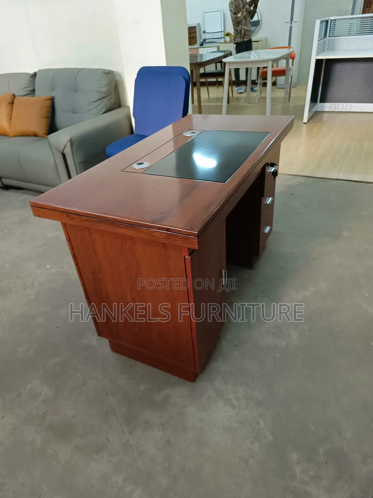 1.4m Executive Office Desk – Speed Office