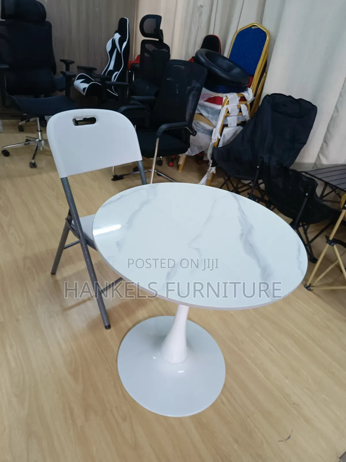 Round White Marble Top Table