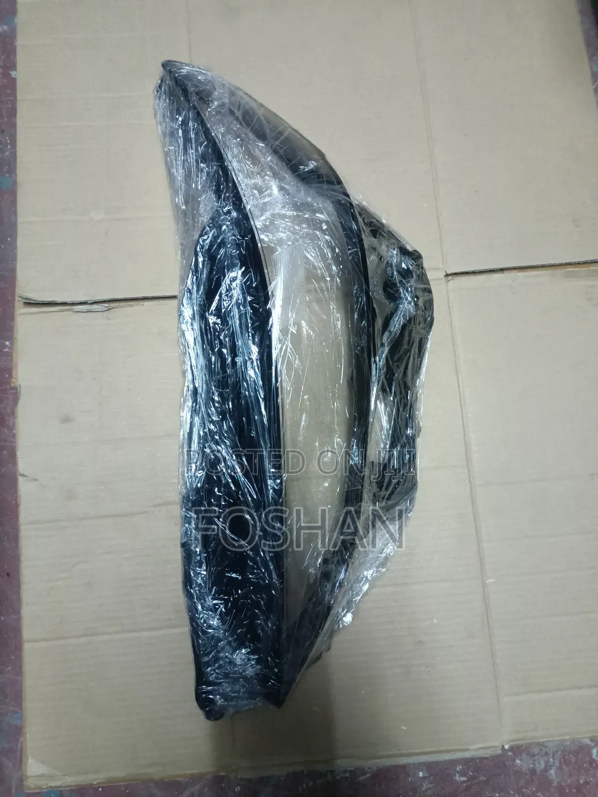 Axela 2020 Headlens
