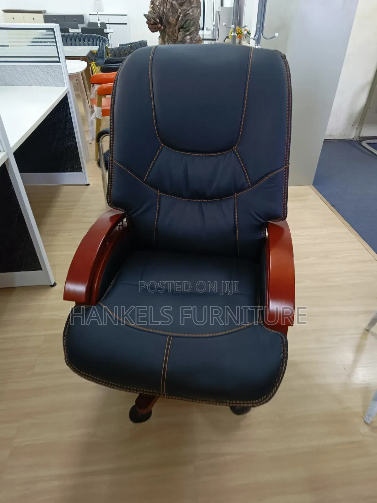 Premium Pu Leather Executive Chair