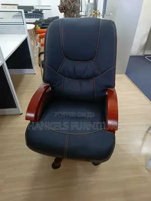 Premium Pu Leather Executive Chair
