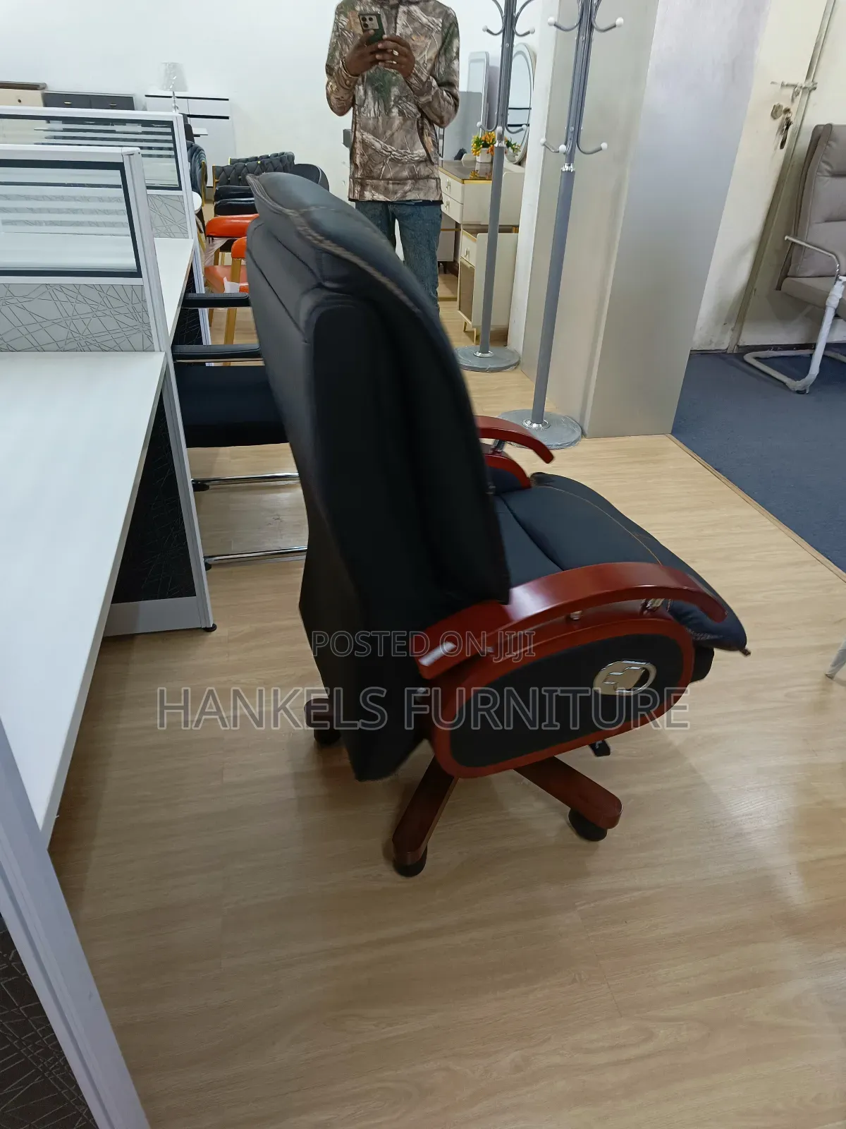 Premium Pu Leather Executive Chair