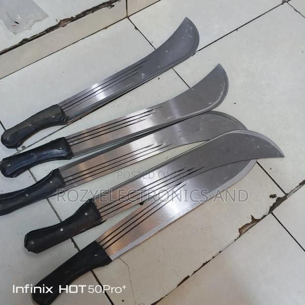 Machete Panga With Rubber Handle - thumbnail 3