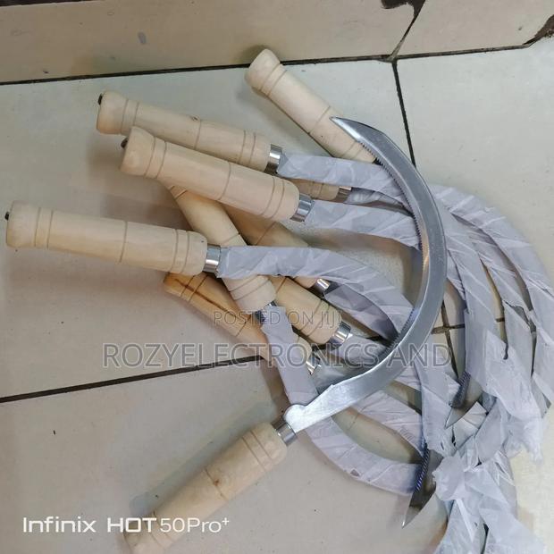 16 " Sickle Wooden Handle - main view