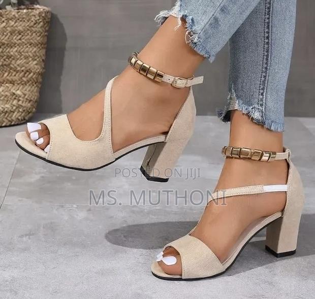 Beige Suede Open-Toe Sandals With a Chunky Heel Size 36-43 - thumbnail 2