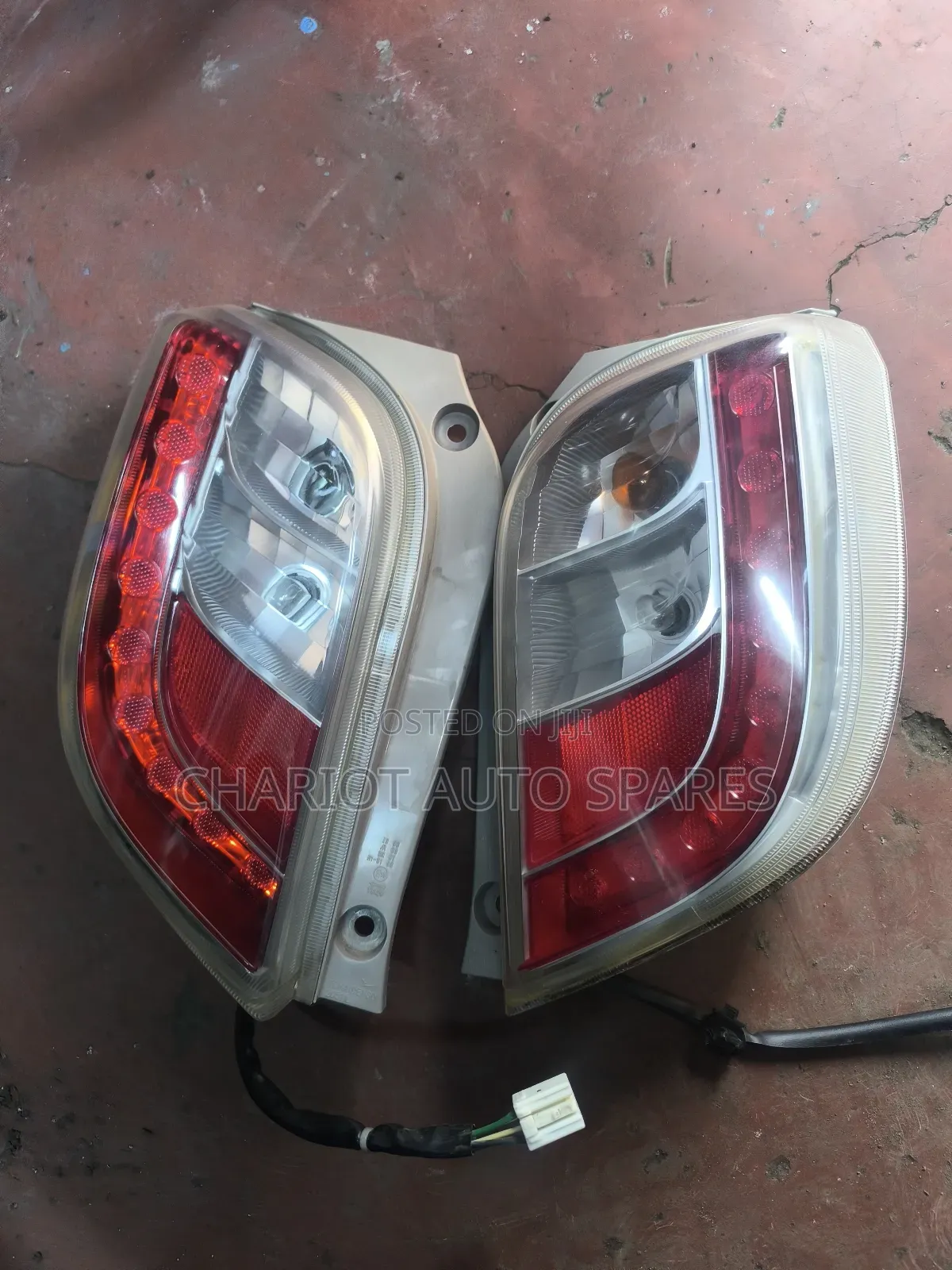 Daihatsu Mira Taillight Available