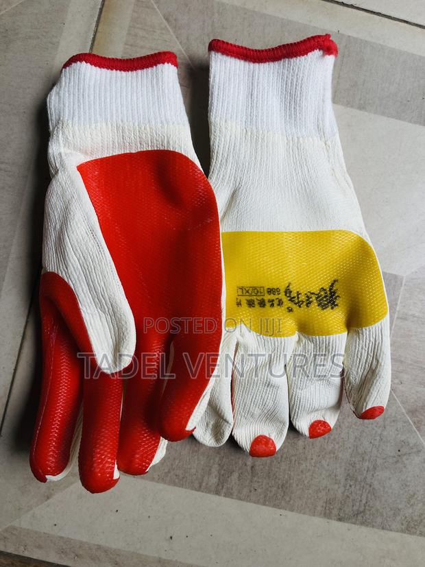 Heavy Duty Gloves - thumbnail 3