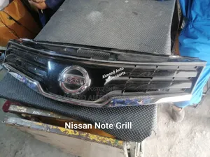 Nissan Note 2012 Grille