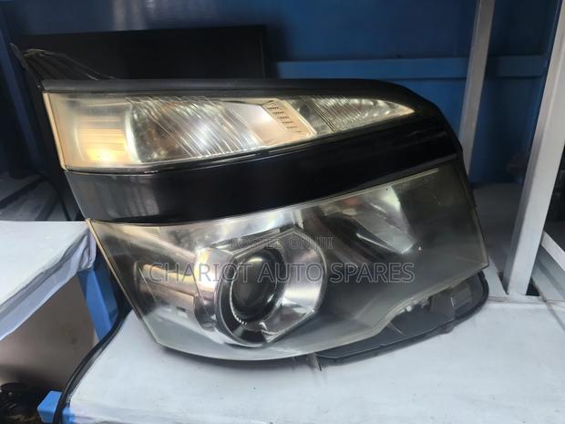 Voxy 2012 Non Xenon Headlights - thumbnail 3