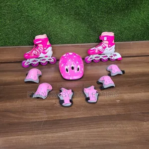 Kid-Friendly Skates Full Set. Adjustable.