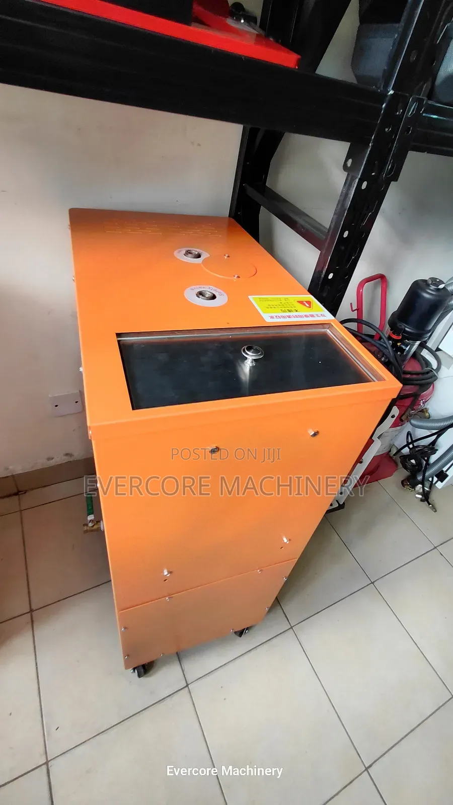 Heavyduty Steaming Machine for Commercial Cleaning Services.