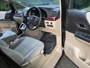Toyota Vellfire 2010 Purple