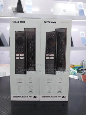 The Green Lion Wireless Remote Pro With Keyboard and Mouse. - main view